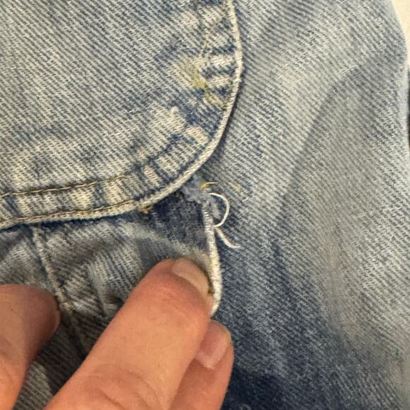 Vintage GWG Distressed Denim Overalls Flared Jeans Womens Size 32x32 Red Strap - Picture 12 of 14